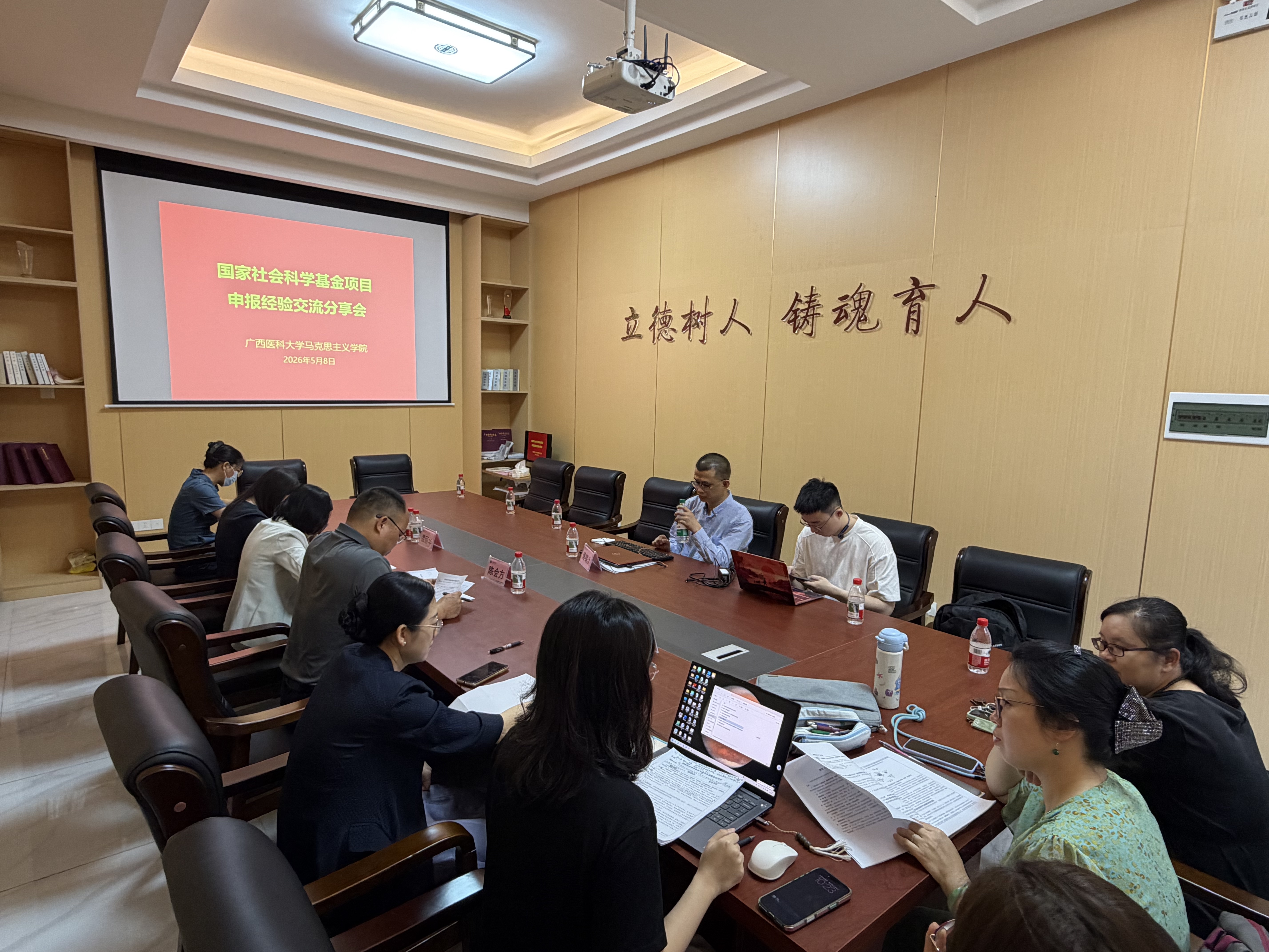 415b001282af308e1428915169ef0de1.jpg BET体育365登录入口